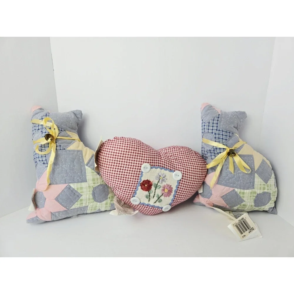 The Linen Closet fabric pillow set of 3 cat heart 2 w tags quilt look sewn